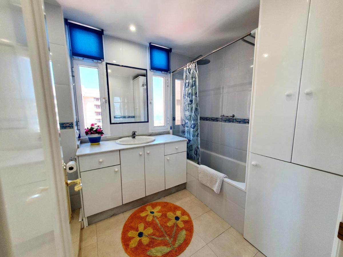 Marina Tower Apartment Fuengirola Ngoại thất bức ảnh