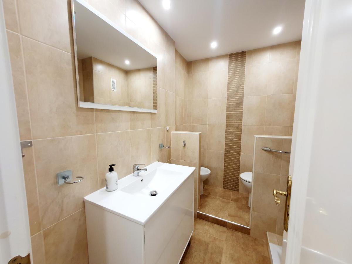 Marina Tower Apartment Fuengirola Ngoại thất bức ảnh